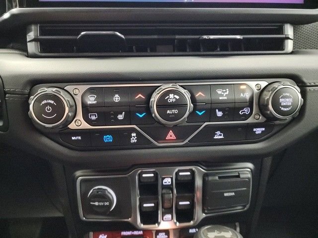 New 2024 Jeep Wrangler Unlimited Rubicon 4xe w/ Convenience Group image 33