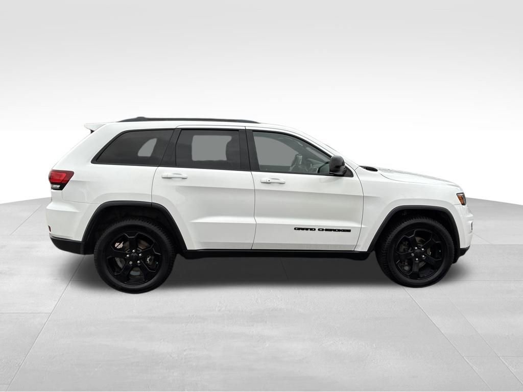 Used 2018 Jeep Grand Cherokee Laredo image 7