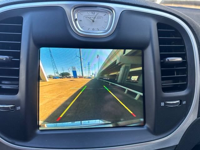 Used 2019 Chrysler 300 Touring w/ Driver Convenience Group RWD image 16