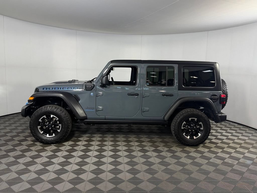 Used 2024 Jeep Wrangler Unlimited Rubicon 4xe w/ Technology Group AWD/4WD image 10