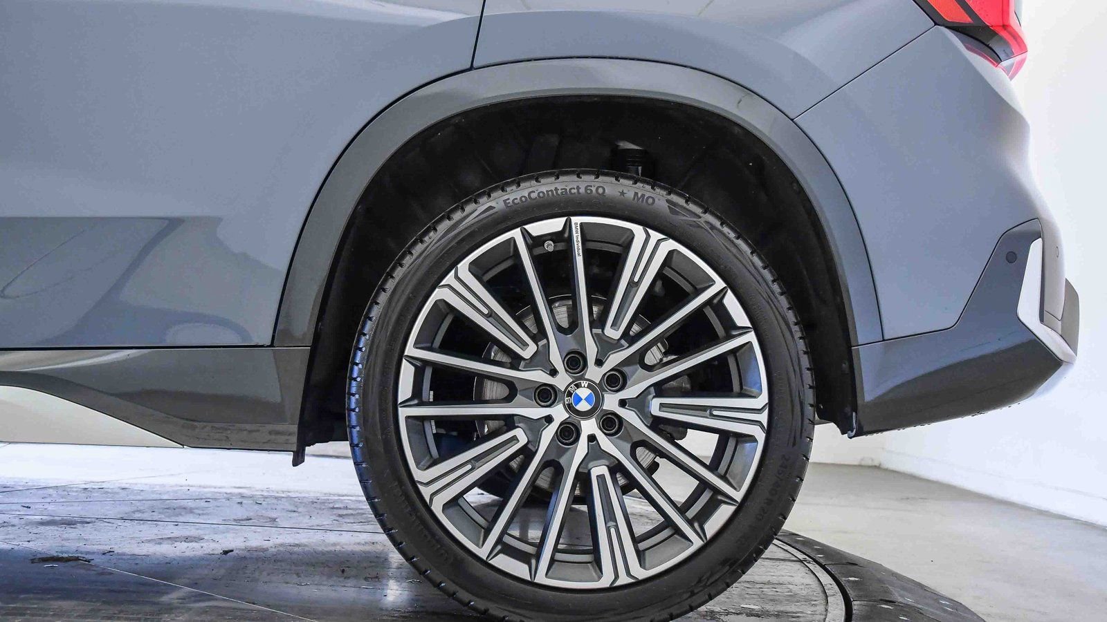 Used 2025 BMW X1 xDrive28i w/ Convenience Package image 12