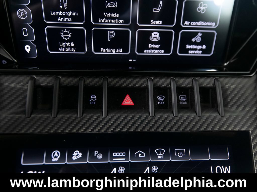 Used 2023 Lamborghini Urus Performante AWD/4WD image 26