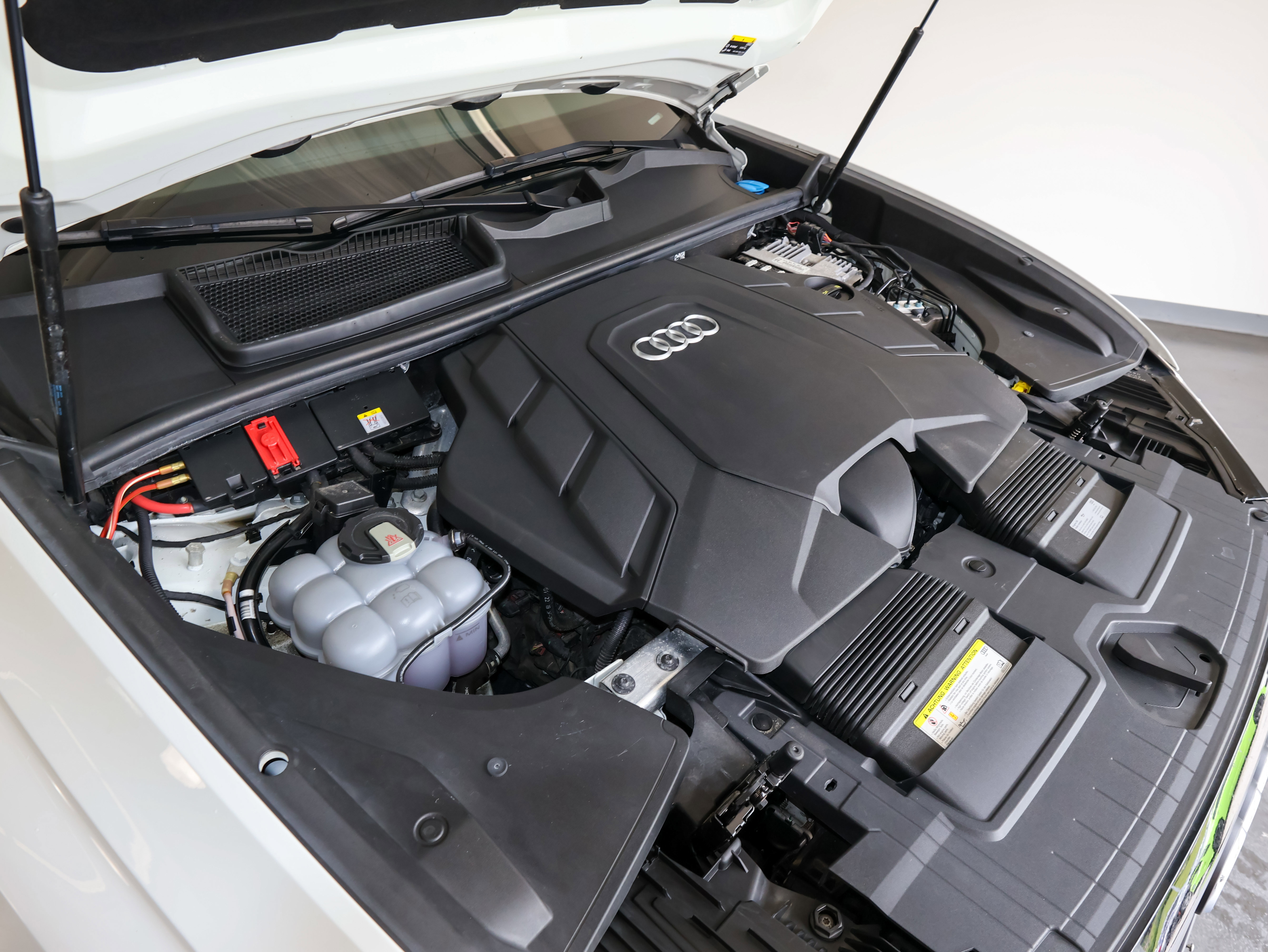 Used 2020 Audi Q8 Premium Plus w/ Premium Plus Package AWD/4WD image 57