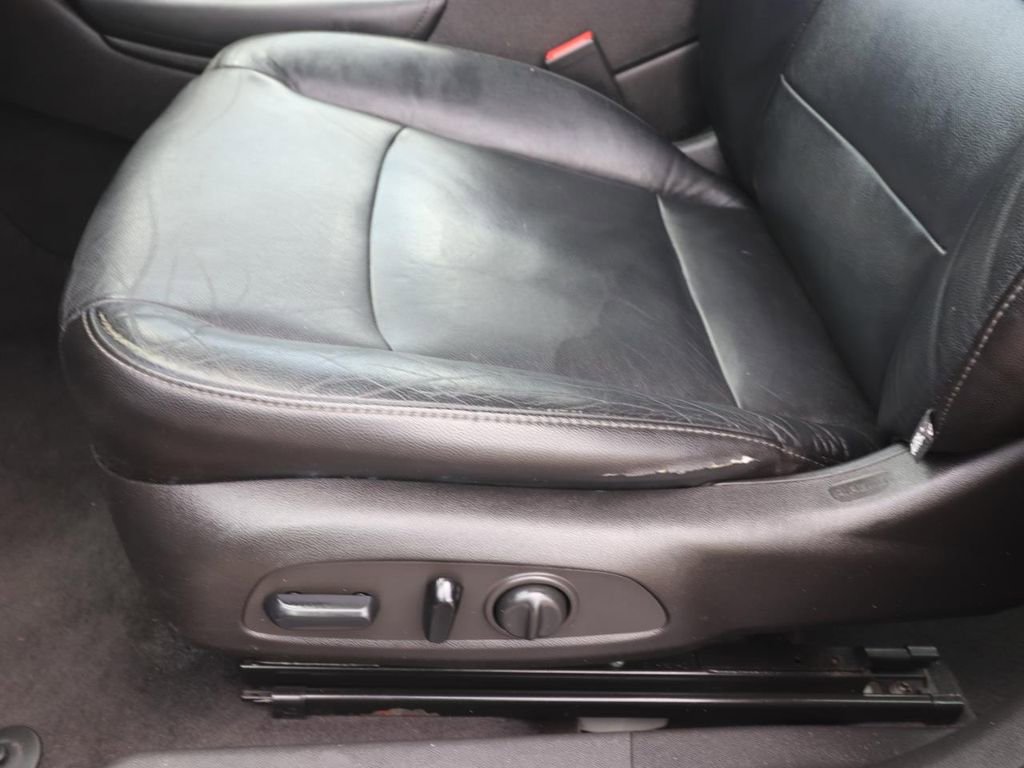 Used 2016 Chevrolet Malibu LT w/ Leather Package image 18