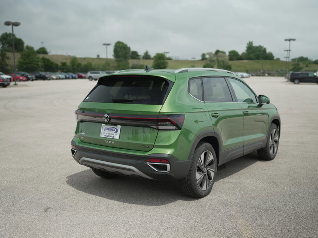 New 2025 Volkswagen Taos SE AWD/4WD image 8