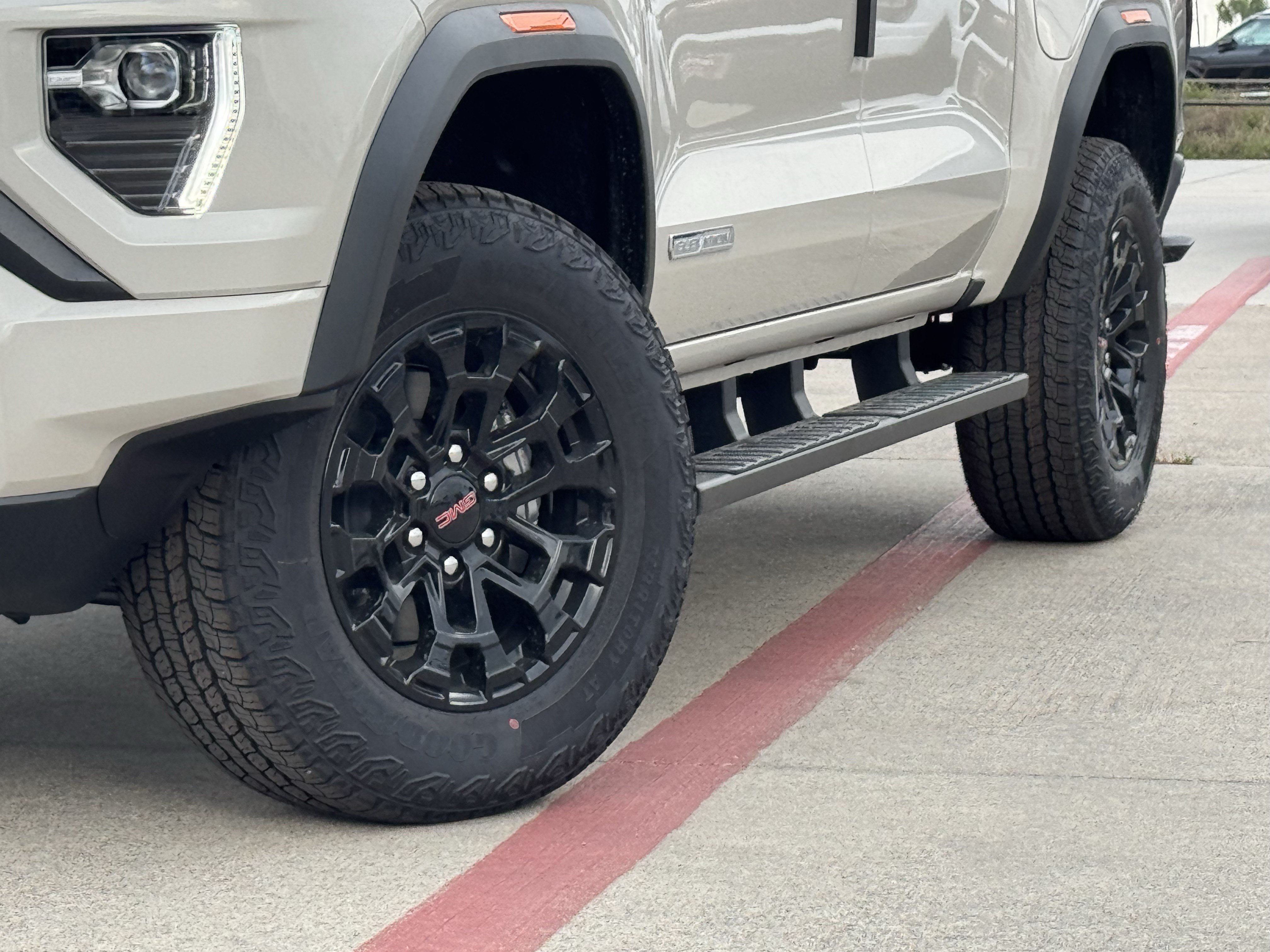 New 2026 GMC Canyon Elevation w/ Convenience Package RWD image 12
