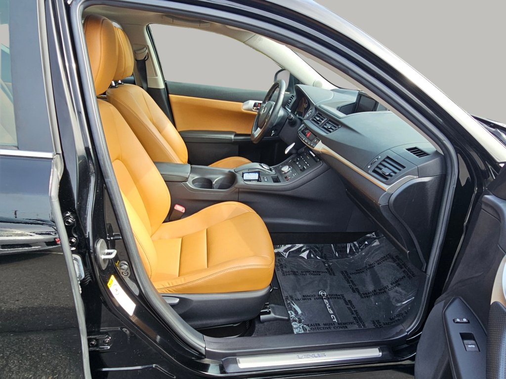 Used 2012 Lexus CT 200h Premium w/ Premium Audio Pkg image 25