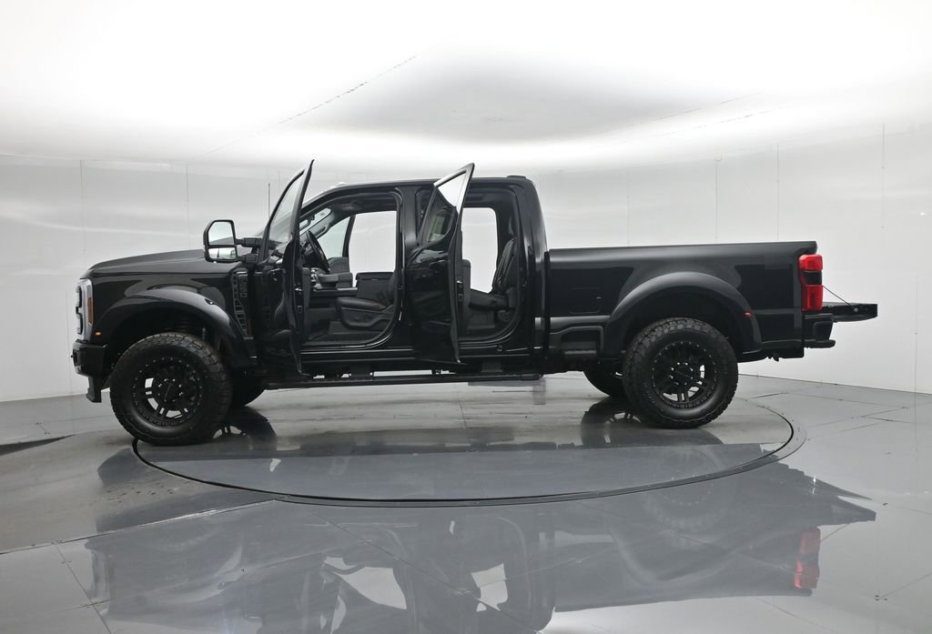 New 2026 Ford F250 Lariat w/ Black Appearance Package image 44