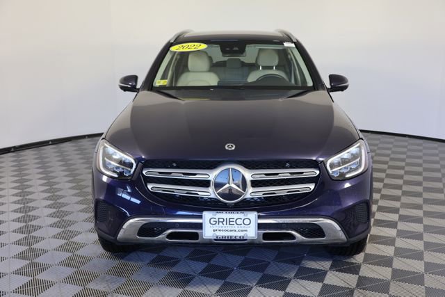 Used 2022 Mercedes-Benz GLC 300 4MATIC w/ Premium Package Lite image 3