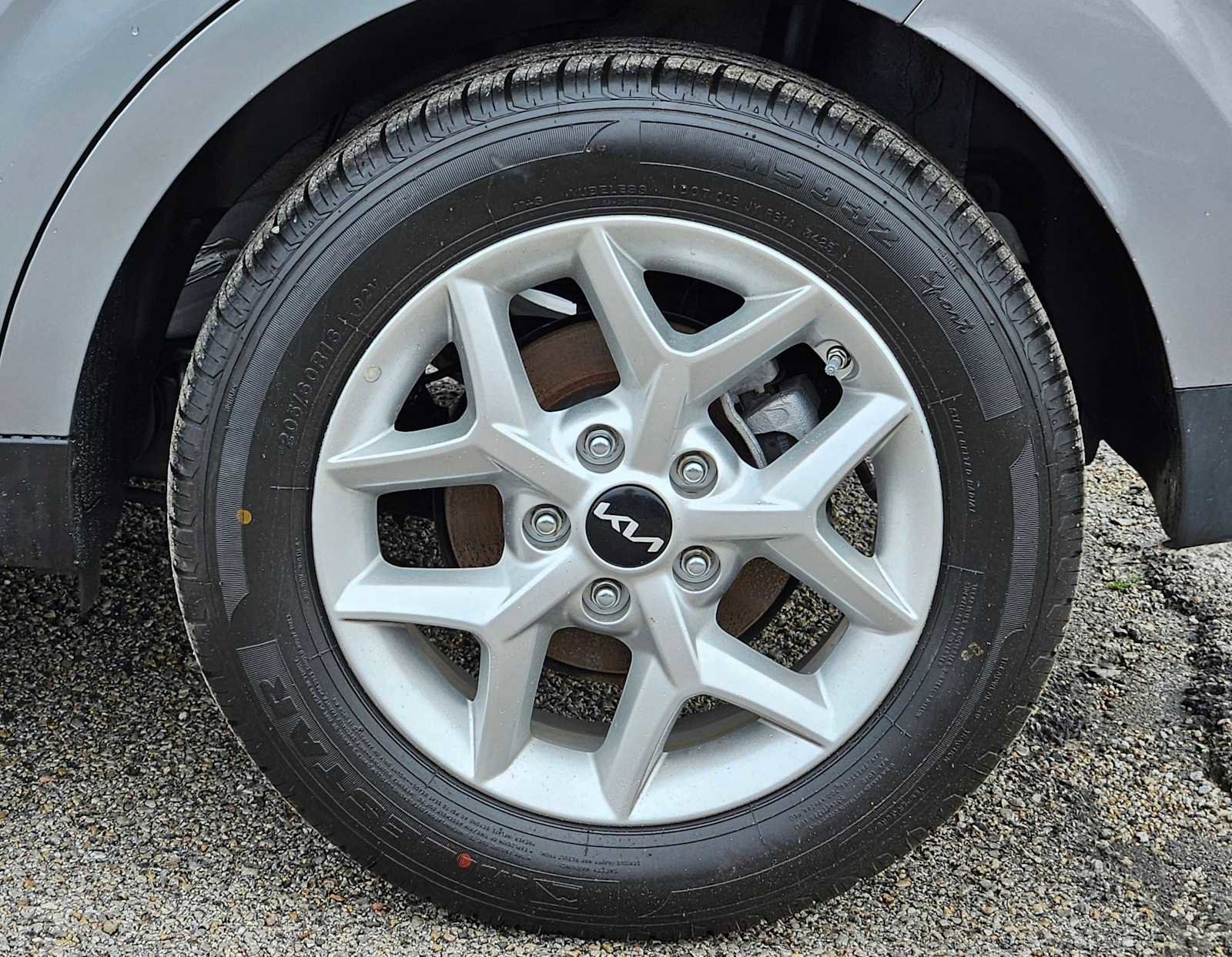 Certified 2025 Kia Soul LX w/ LX Technology Package FWD image 14
