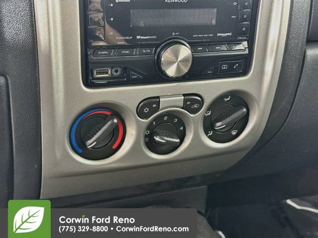 Used 2011 Chevrolet Colorado LT AWD/4WD image 16