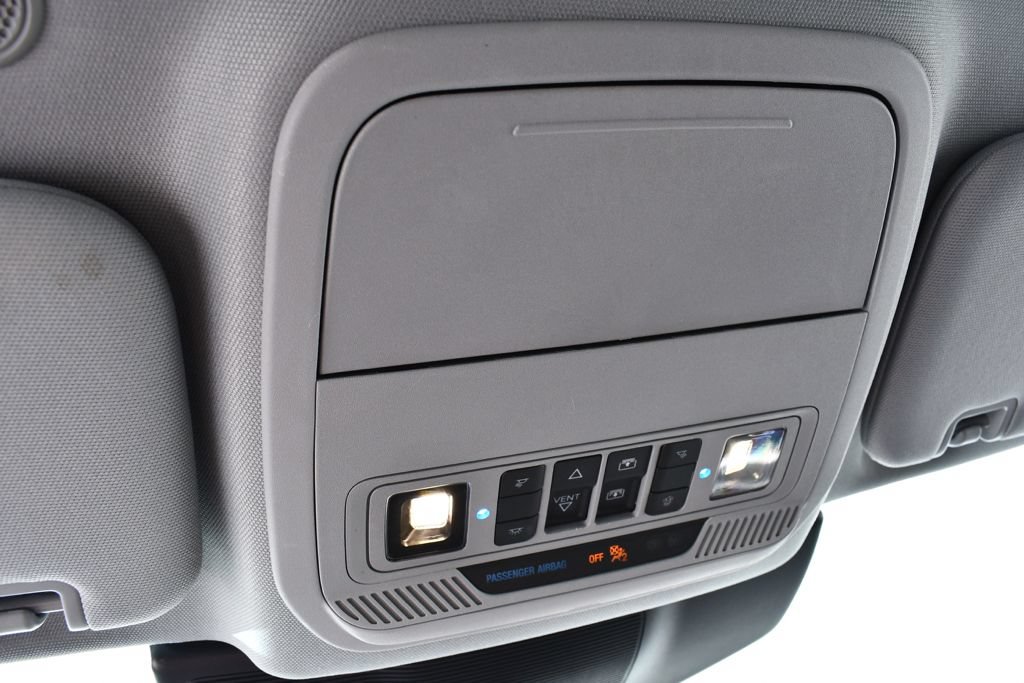 Used 2022 Ford Explorer XLT w/ Equipment Group 202A AWD/4WD image 35