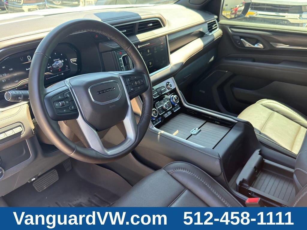 Used 2024 GMC Yukon Denali AWD/4WD image 15