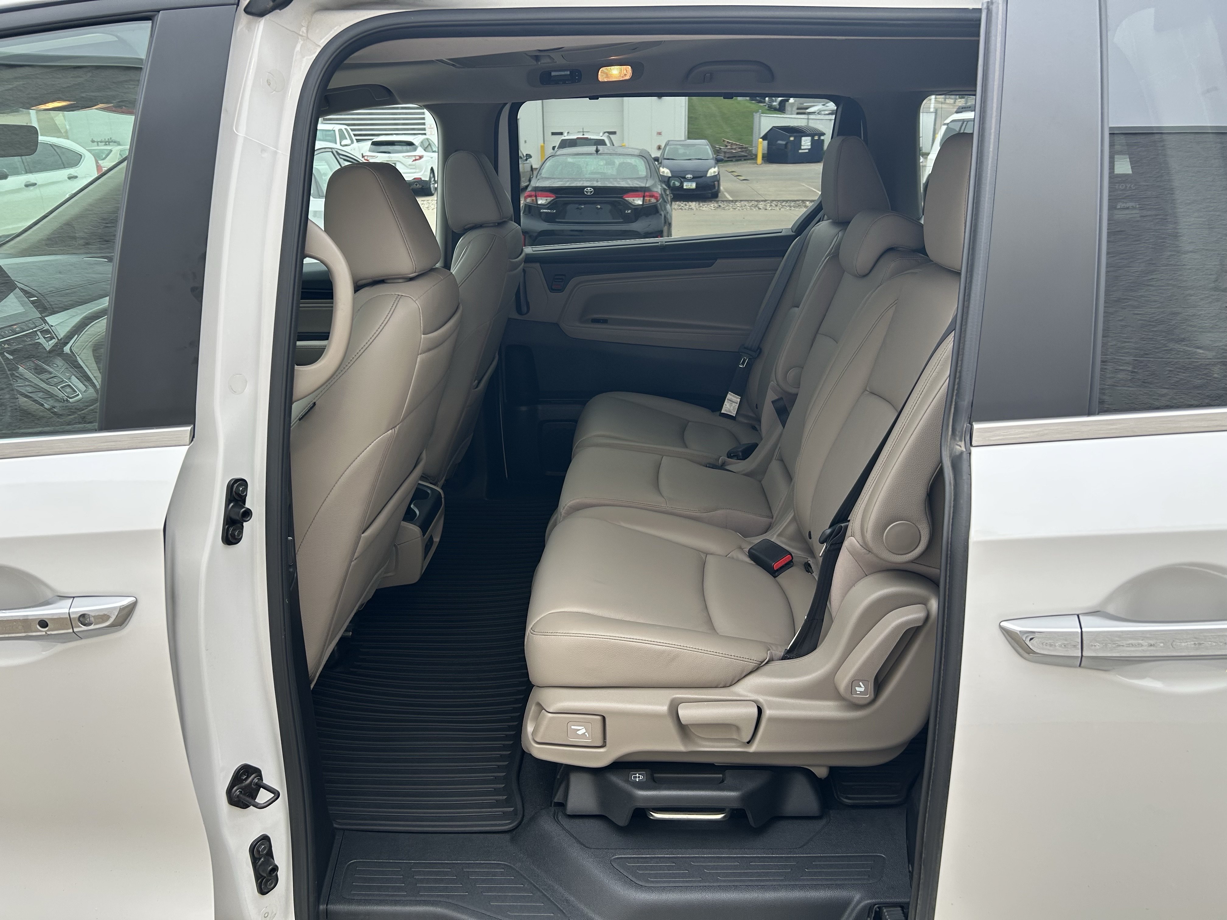 Used 2024 Honda Odyssey Touring image 17