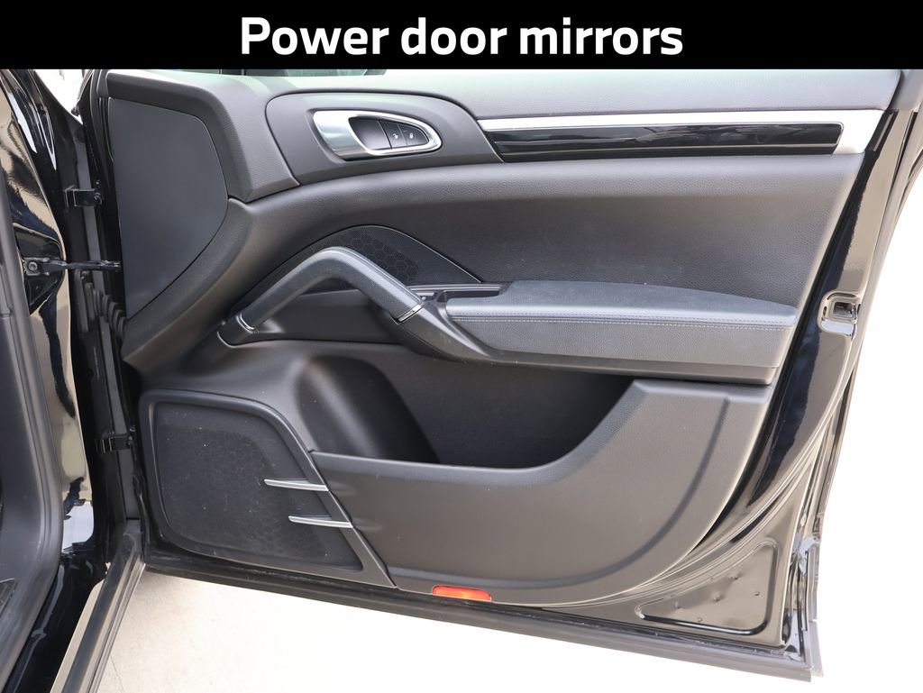 Used 2014 Porsche Cayenne S image 11