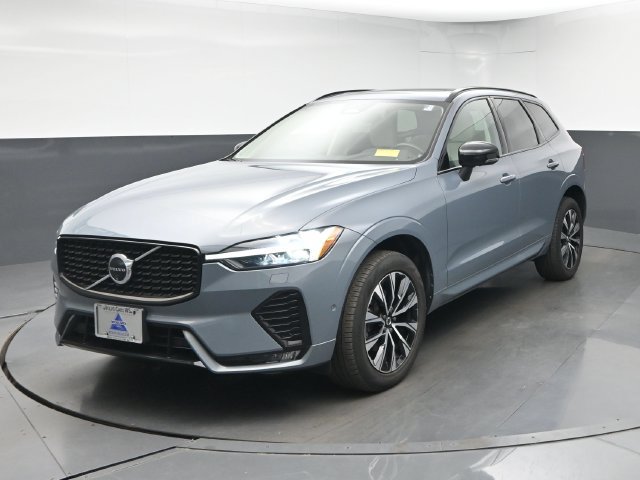 Used 2024 Volvo XC60 B5 Plus w/ Climate Package AWD/4WD image 3