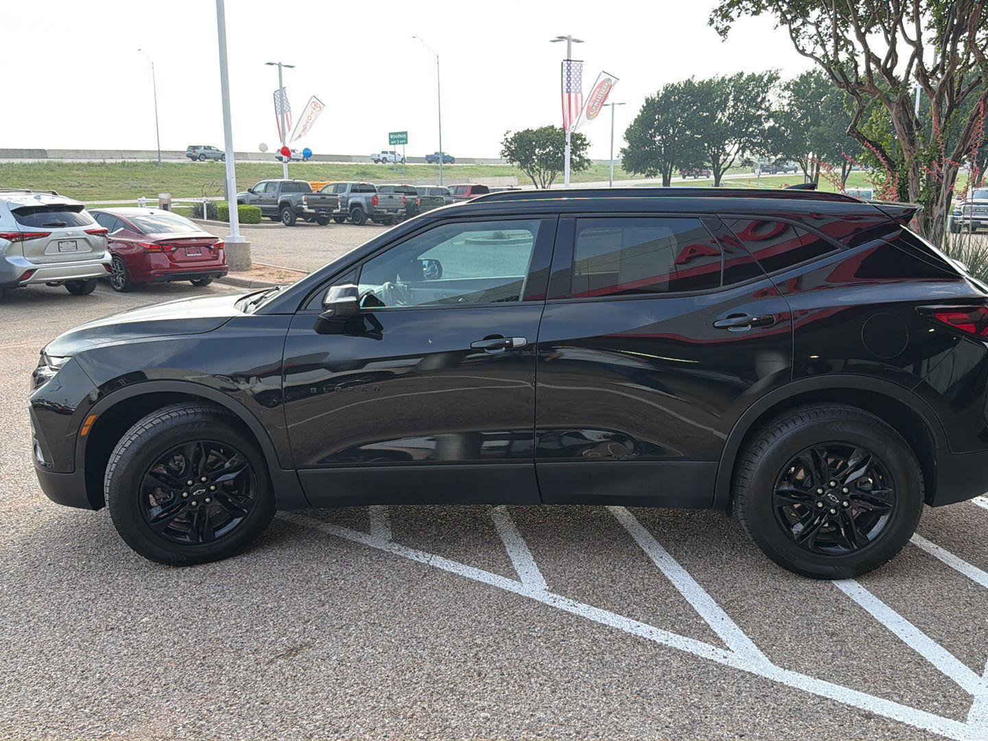 Used 2022 Chevrolet Blazer LT FWD image 6