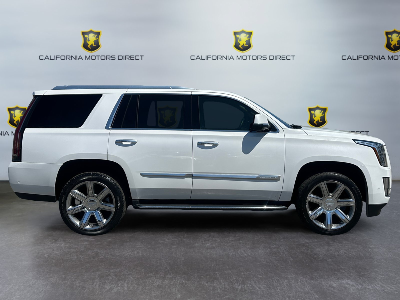 Used 2020 Cadillac Escalade Luxury AWD/4WD image 6