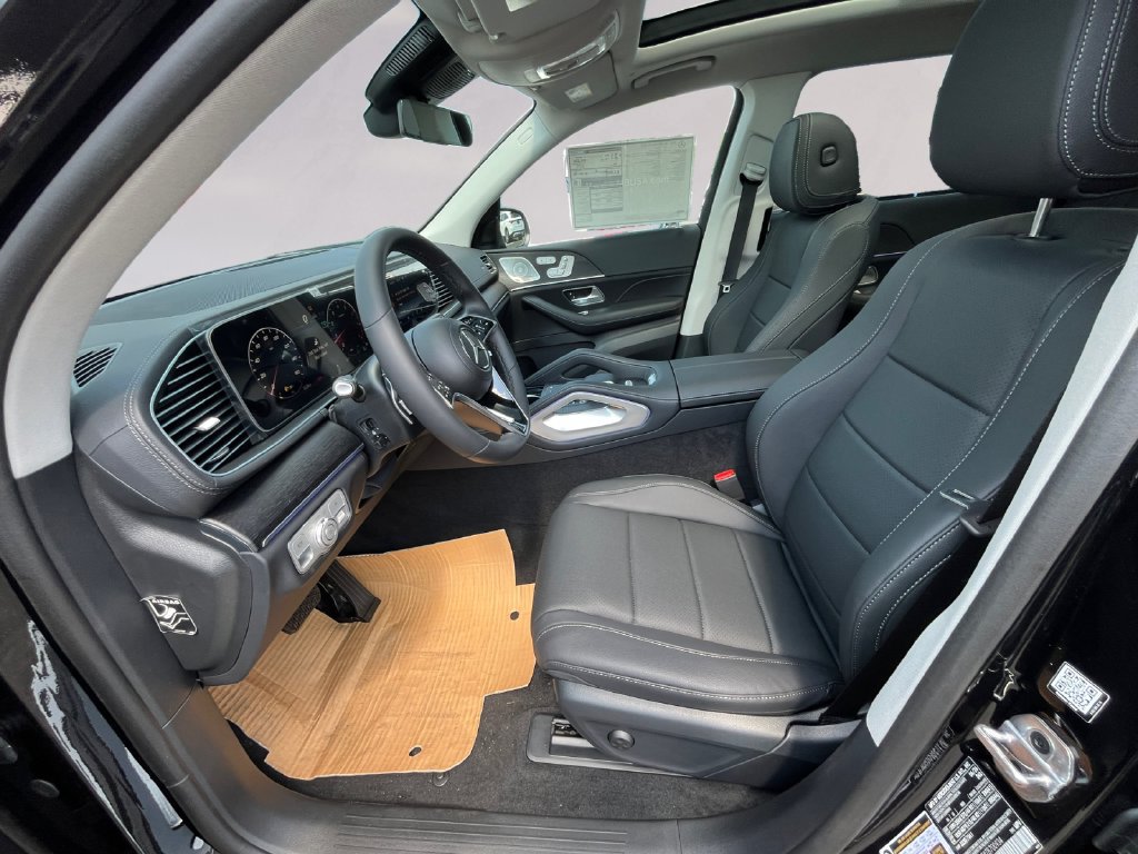 New 2026 Mercedes-Benz GLS 450 4MATIC image 6