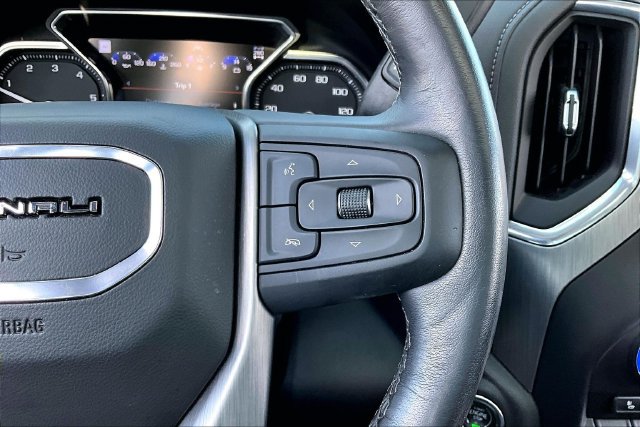 Used 2021 GMC Sierra 1500 Denali w/ Denali Ultimate Package AWD/4WD image 13