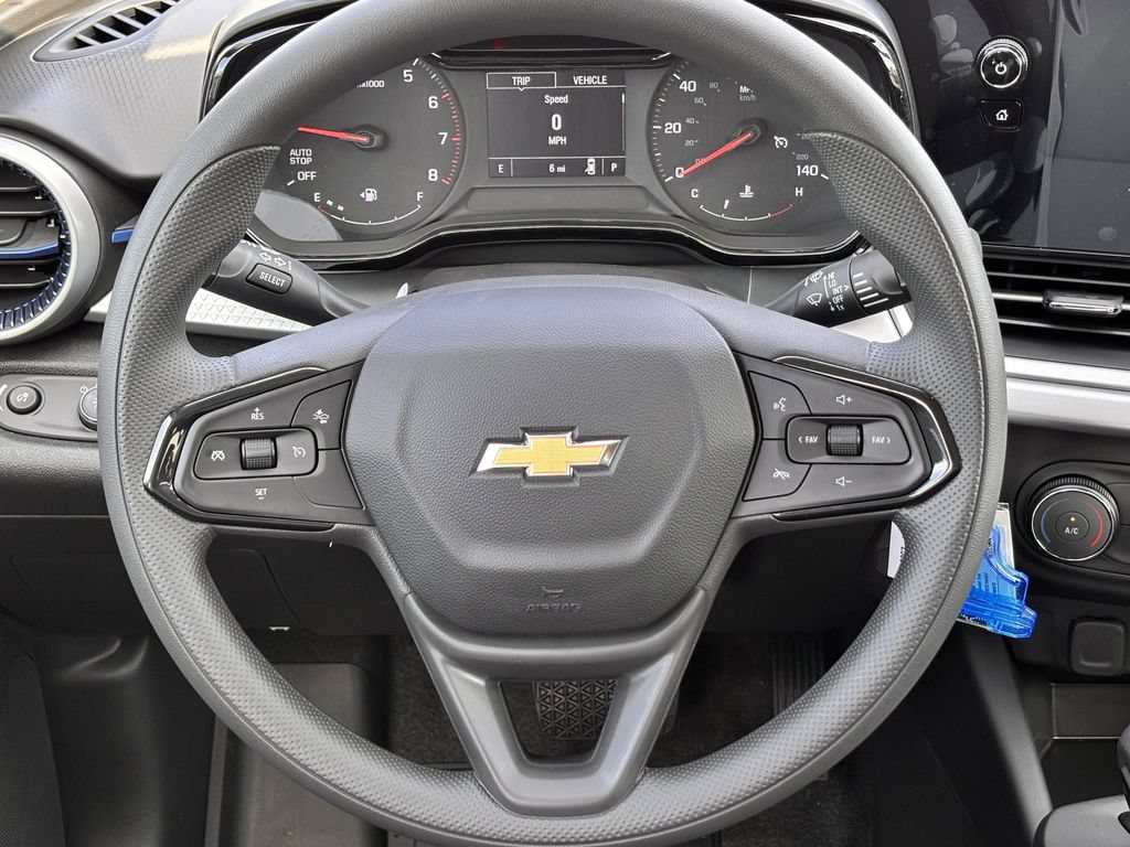 New 2026 Chevrolet Trax LS w/ LS Convenience Package FWD image 9