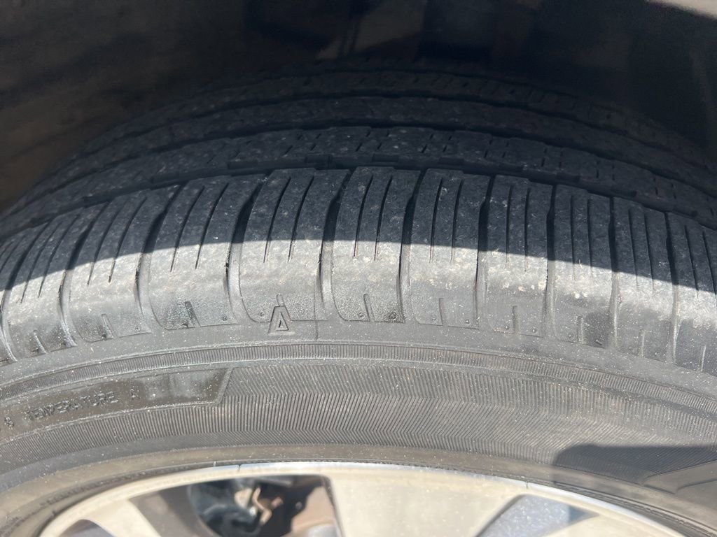 Used 2023 Subaru Ascent Premium w/ Convenience Package AWD/4WD image 39