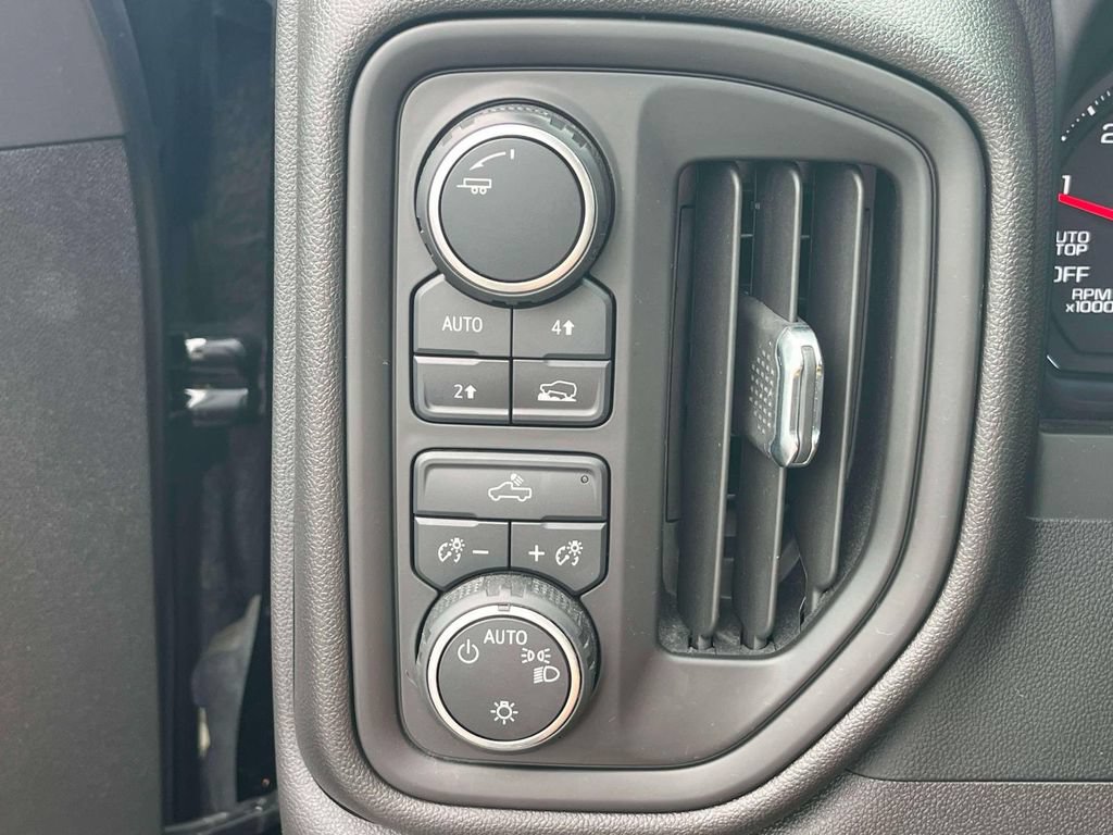 Used 2023 Chevrolet Silverado 1500 Custom AWD/4WD image 21