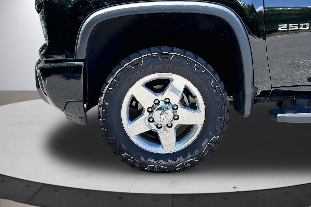 Used 2024 Chevrolet Silverado 2500 Custom w/ Custom Convenience Package AWD/4WD image 31