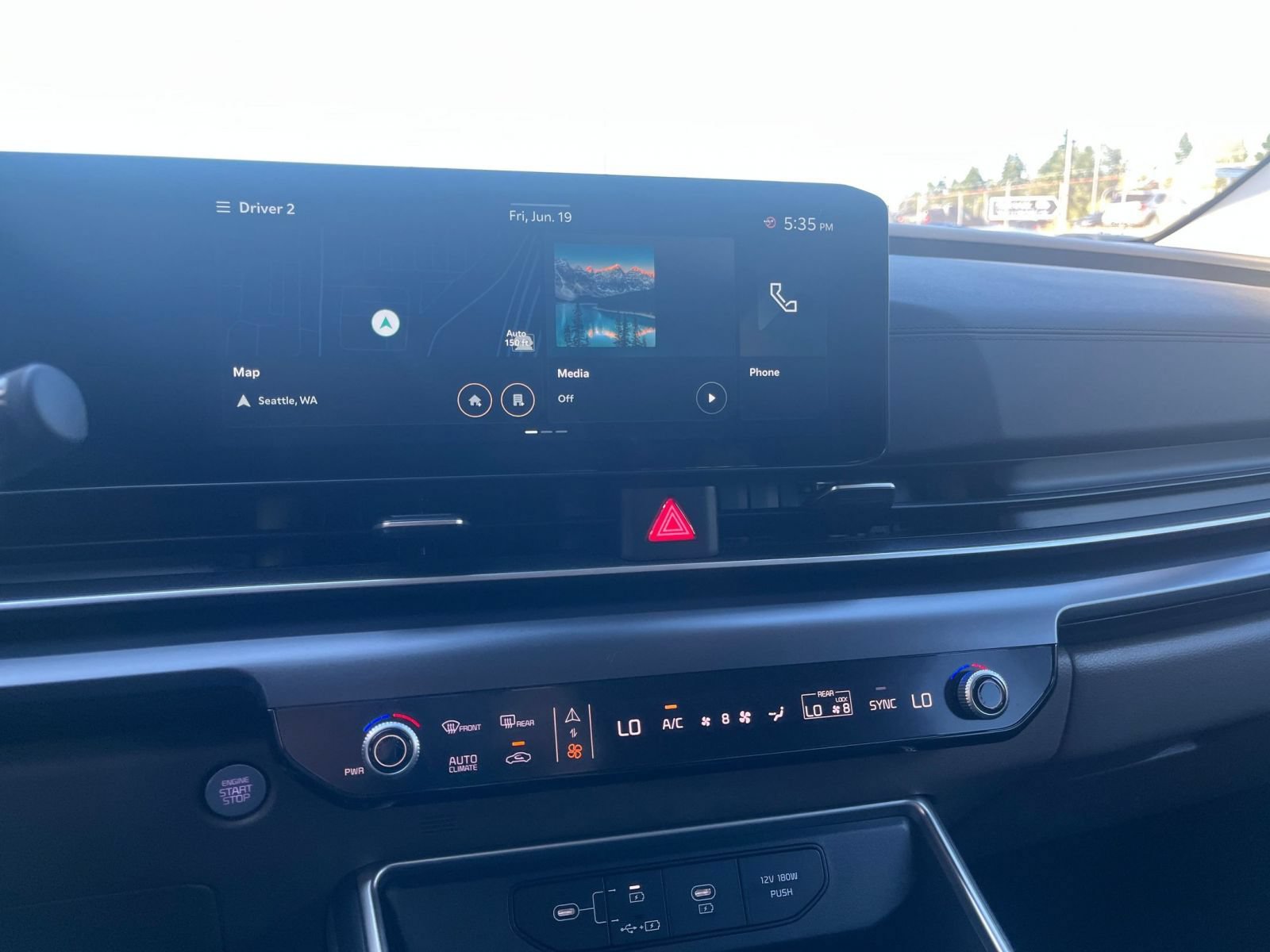 Used 2026 Kia Carnival FWD image 21