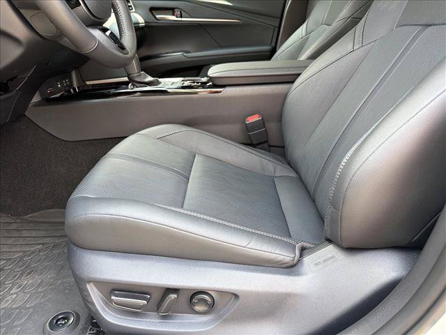 Used 2026 Toyota Camry XSE w/ Premium Plus Package FWD image 13
