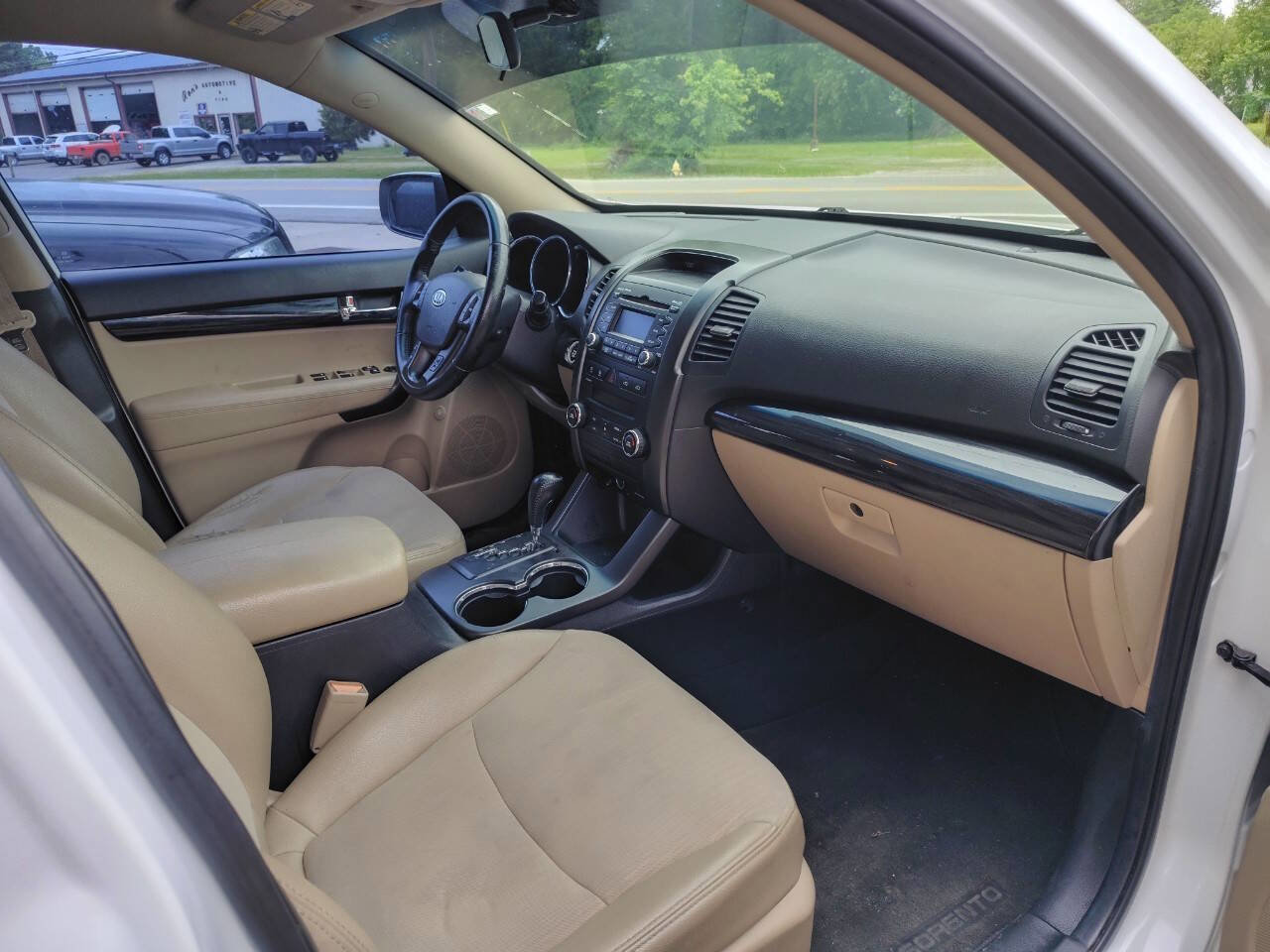 Used 2011 Kia Sorento EX AWD/4WD image 5