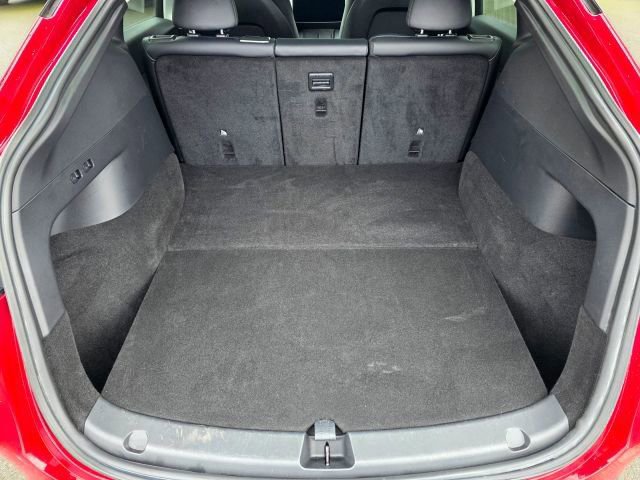 Used 2021 Tesla Model Y Long Range image 36