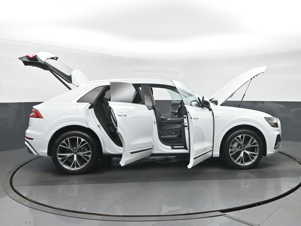 Used 2023 Audi Q8 Prestige w/ Prestige Package AWD/4WD image 39