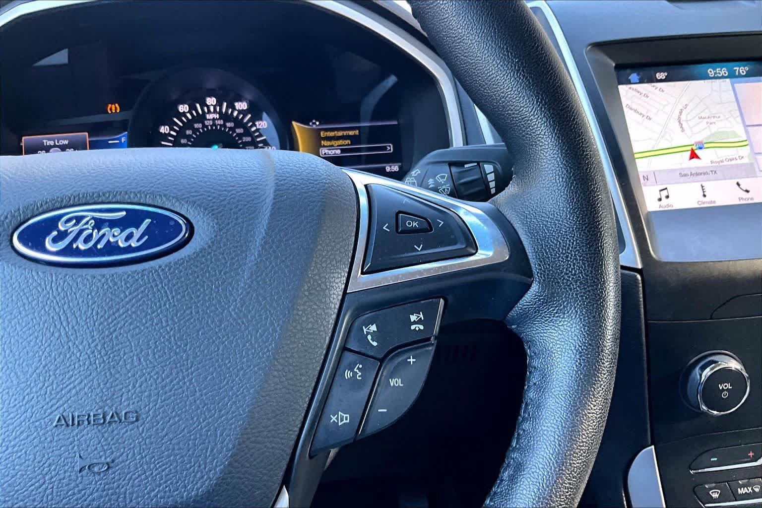 Used 2019 Ford Edge SEL w/ Equipment Group 201A FWD image 25