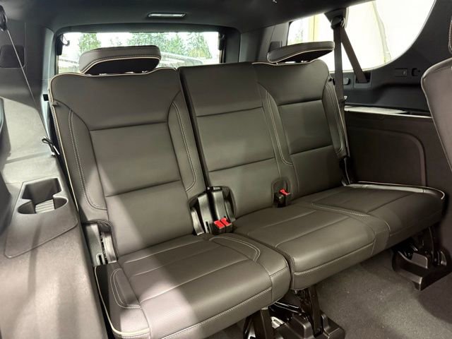 New 2026 Chevrolet Suburban Premier w/ Sun And Tow Package image 31