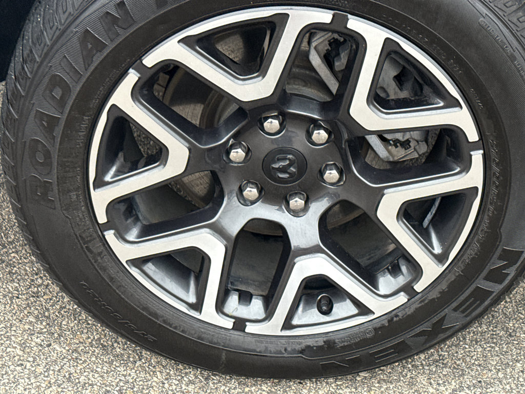 Used 2025 RAM 1500 Laramie w/ Bed Utility Group image 9