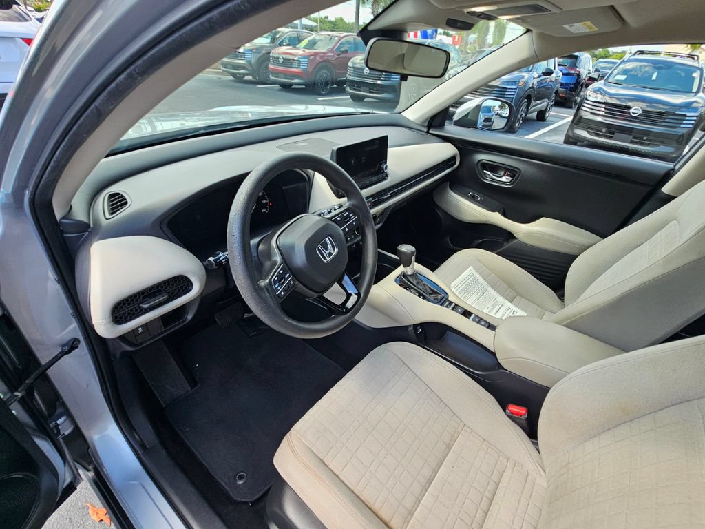 Used 2023 Honda HR-V LX image 15