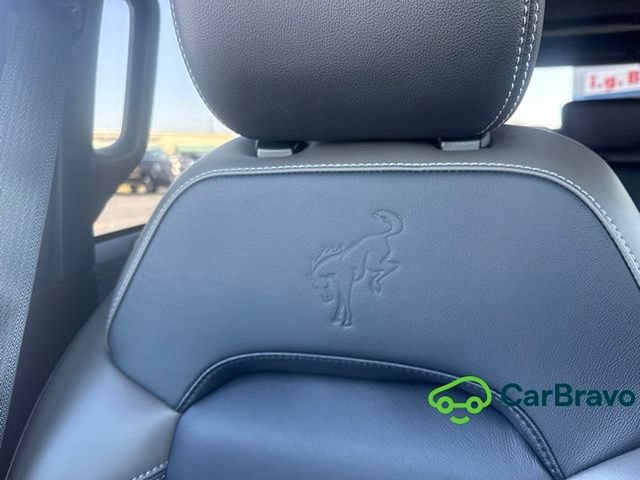 Used 2025 Ford Bronco Outer Banks AWD/4WD image 14