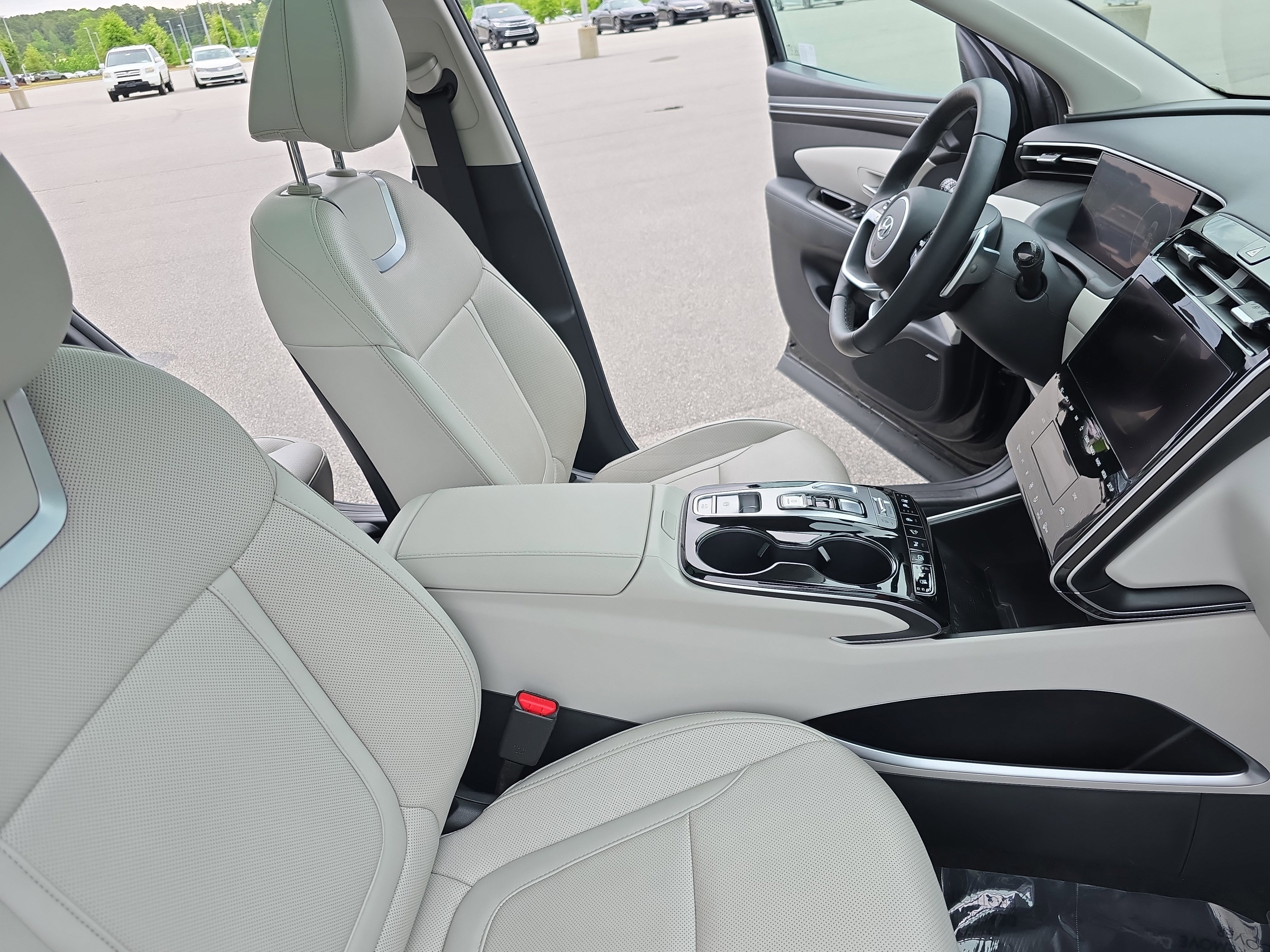 Used 2024 Hyundai Tucson Limited FWD image 10