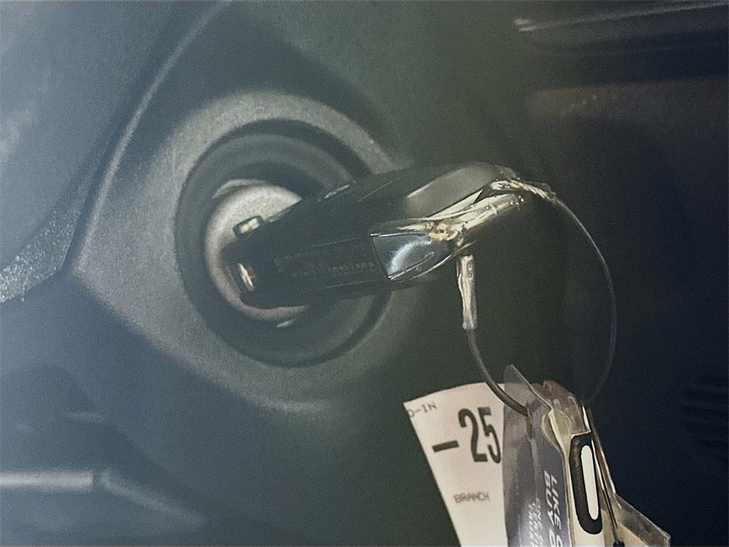 Used 2023 Ford Transit 350 XLT image 26