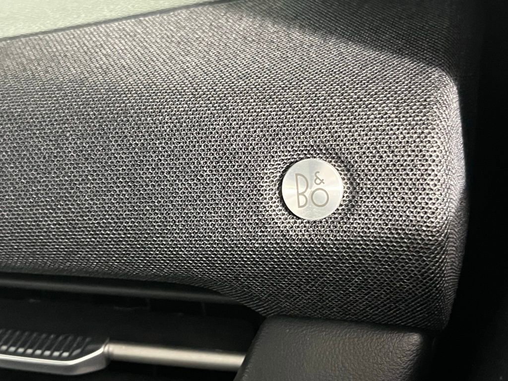 Used 2025 Ford Explorer ST-Line w/ ST-Line Street Pack image 30