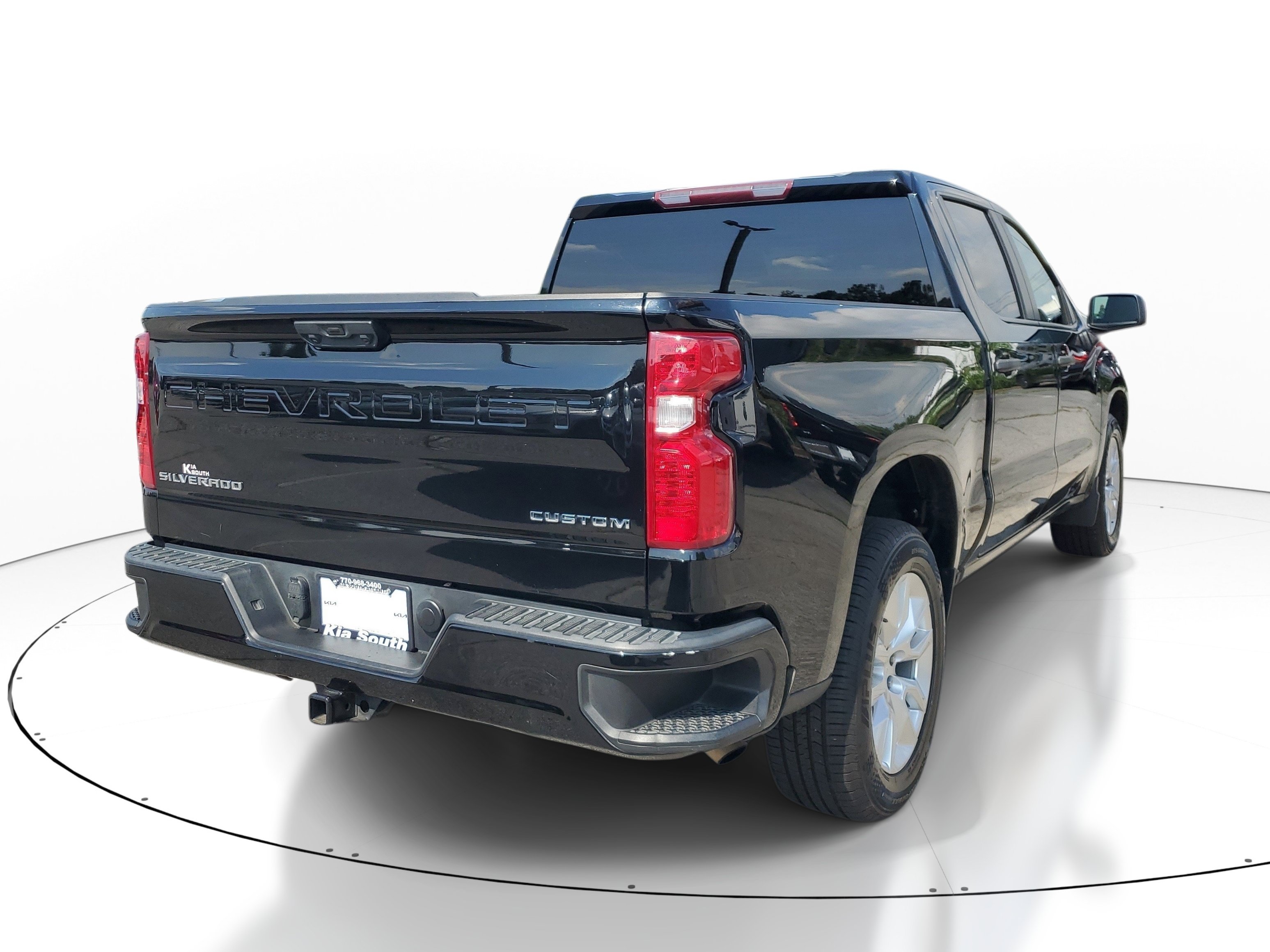 Used 2024 Chevrolet Silverado 1500 Custom RWD image 6