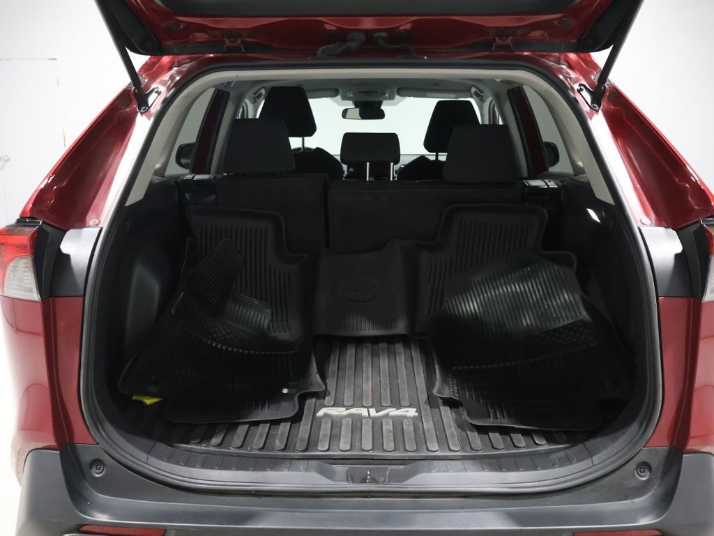 Used 2023 Toyota RAV4 LE image 4