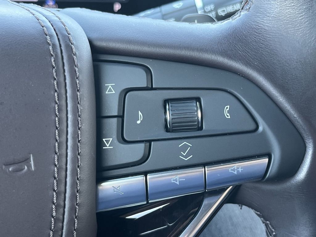 Used 2023 Cadillac Escalade Premium Luxury Platinum image 42