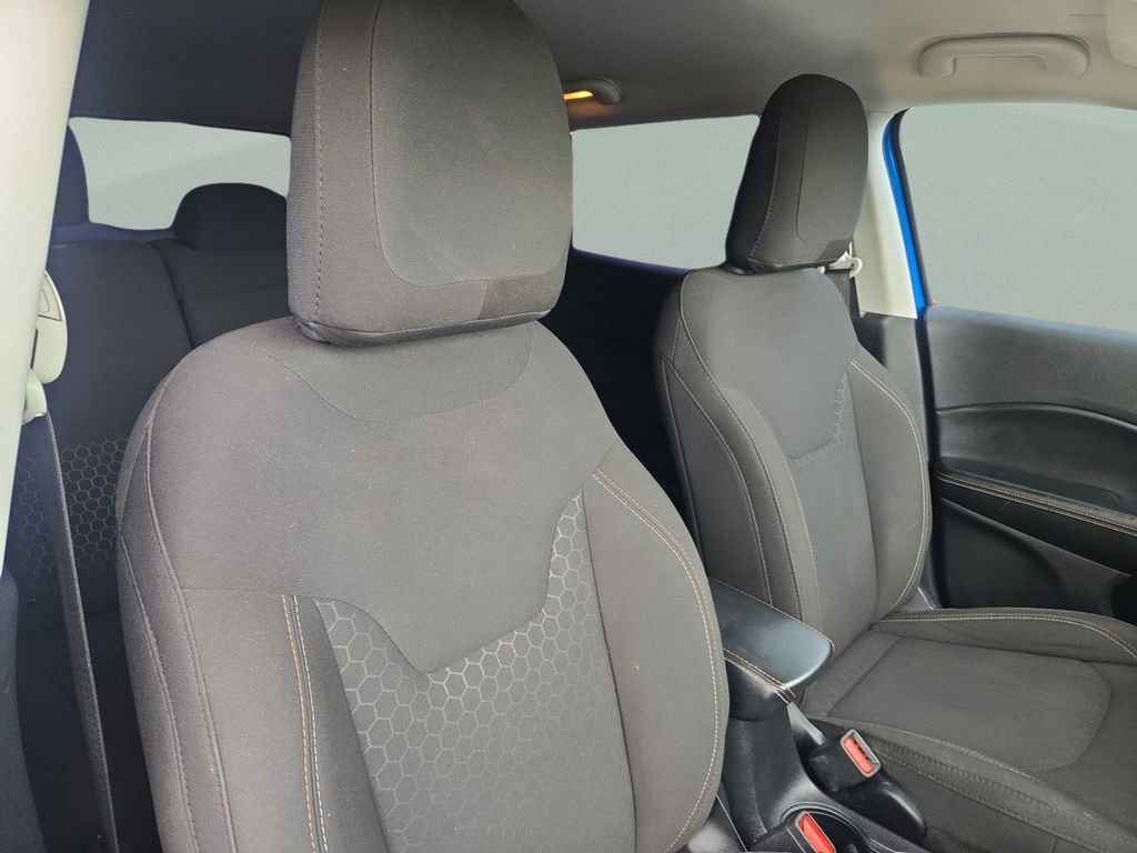 Used 2021 Jeep Compass Sport image 15