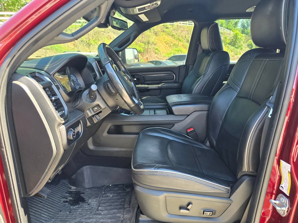 Used 2022 RAM 3500 Limited AWD/4WD image 4