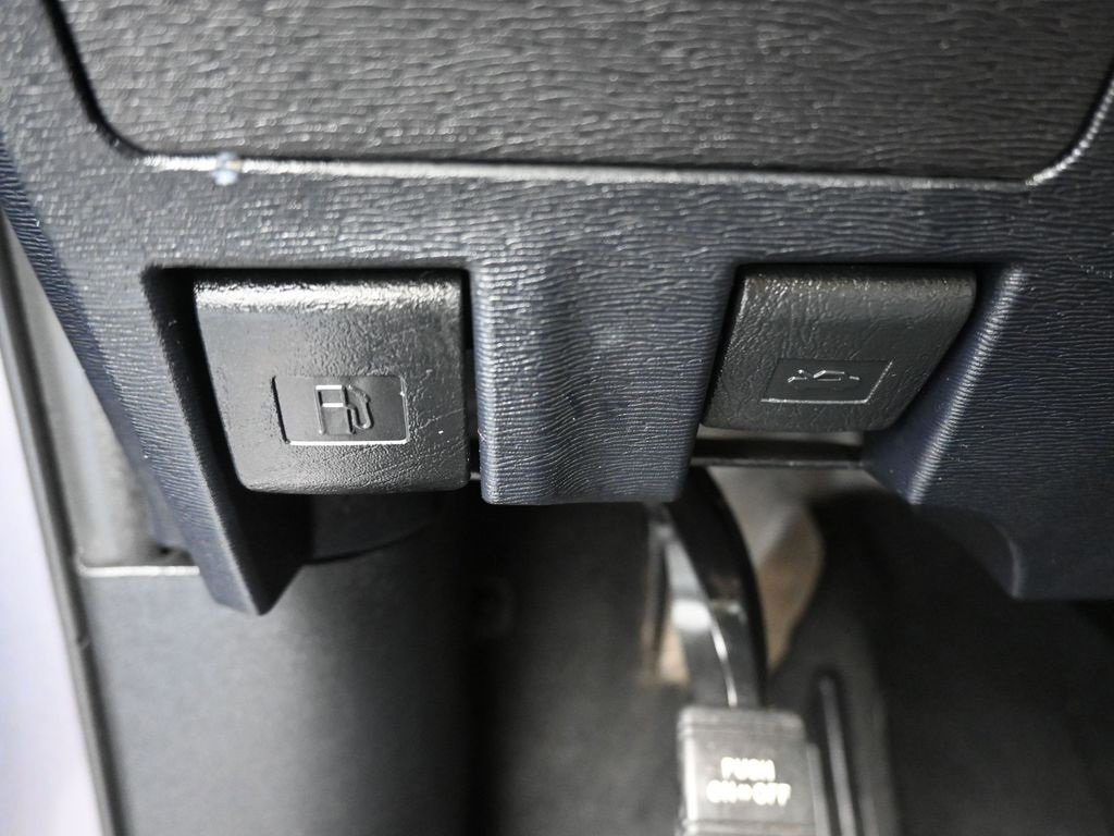 Used 2020 Toyota Sienna SE Premium image 28