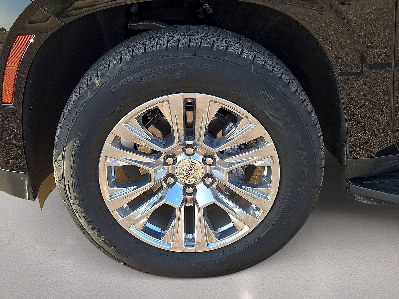 Used 2025 GMC Yukon Denali AWD/4WD image 10
