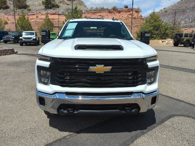 Used 2024 Chevrolet Silverado 3500 W/T w/ WT Convenience Package image 2