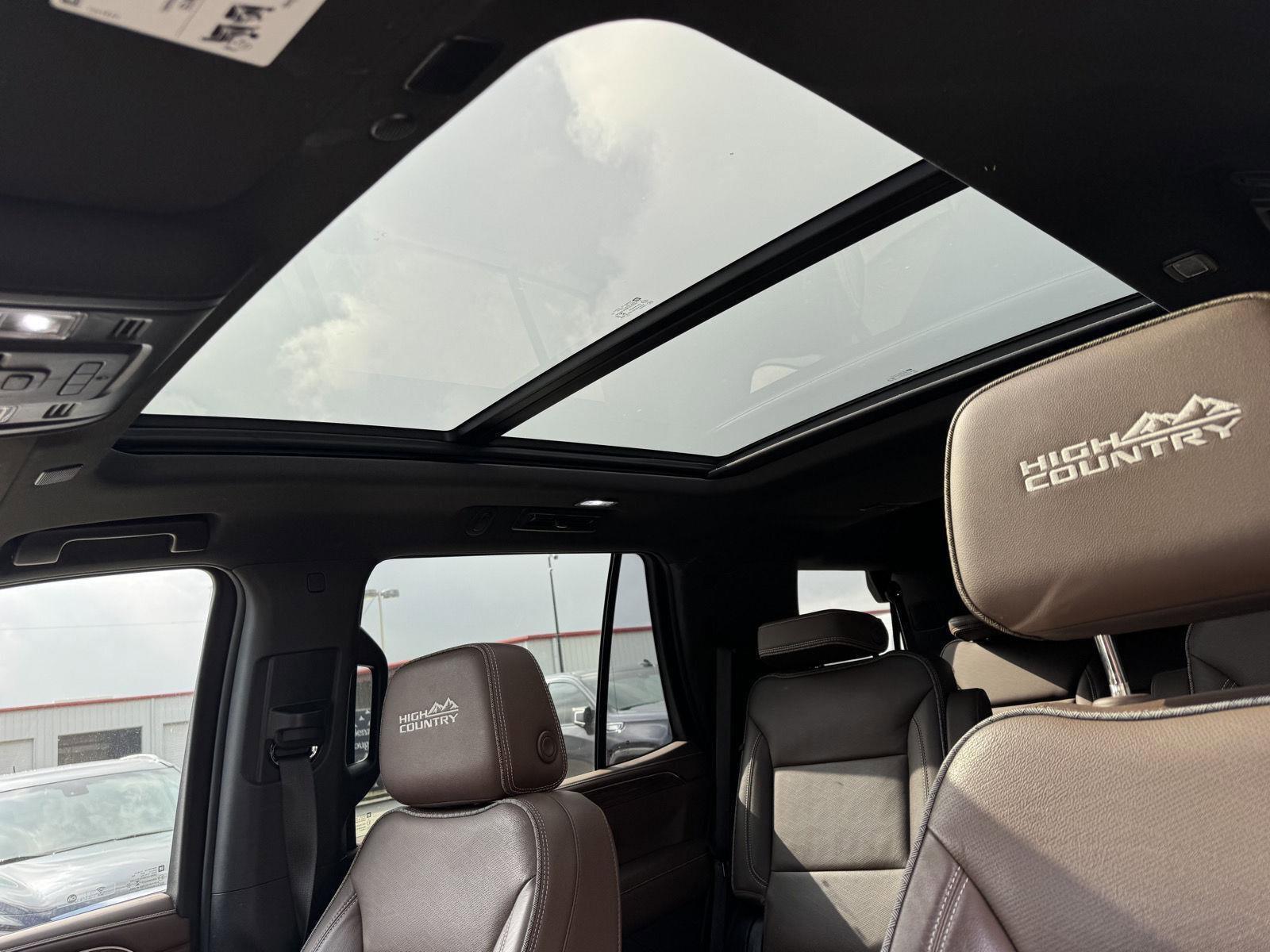 Used 2023 Chevrolet Tahoe High Country w/ Premium Package 2 image 15